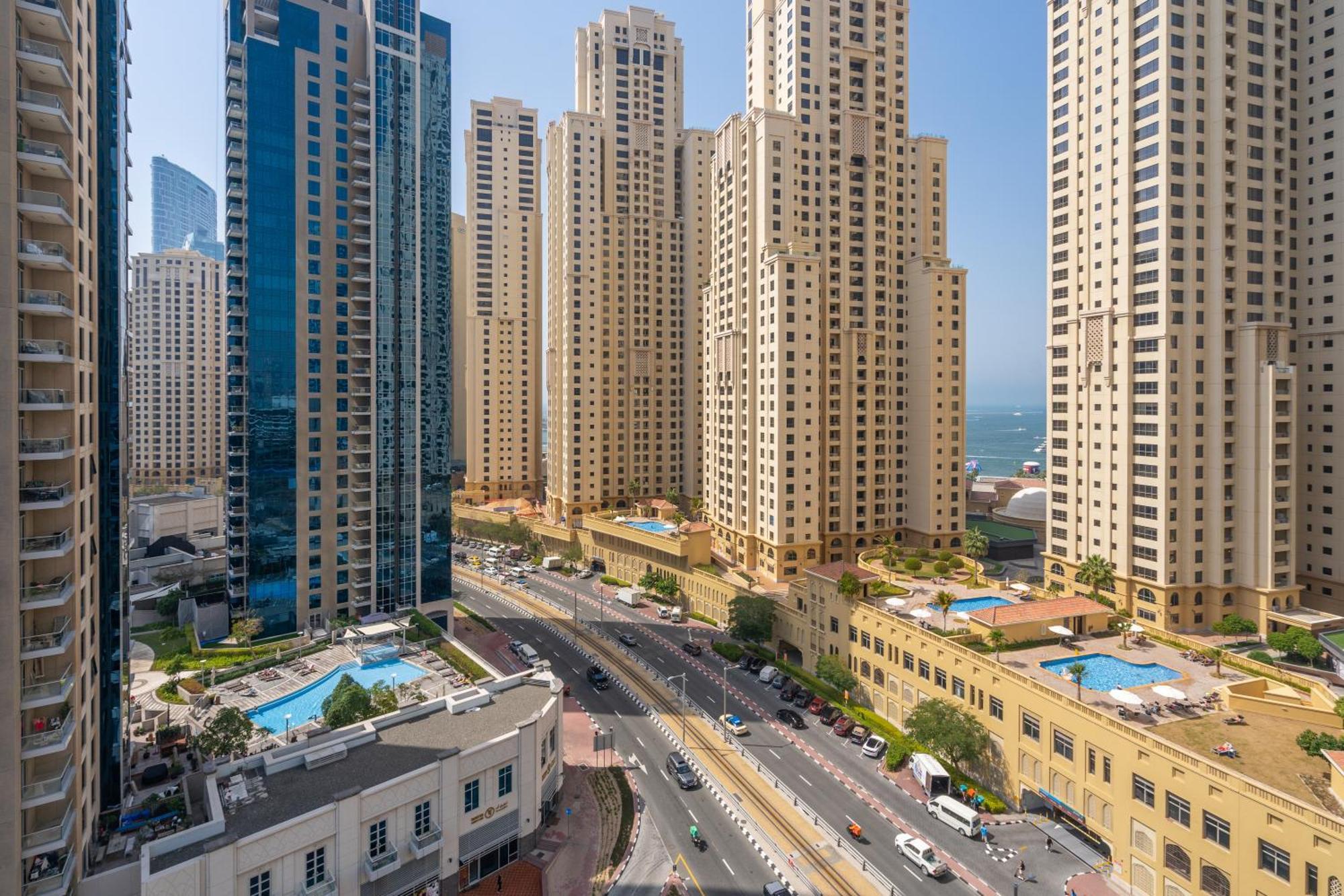 Spacious & Luxurious 1br - Marina Views - 3mn Walk To Tram, Jbr & (adults Only) Dubaï
